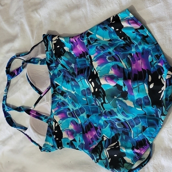 Catalina Suddenly Slim One Piece Swimsuit  Size 4/6 - Picture 2 of 10